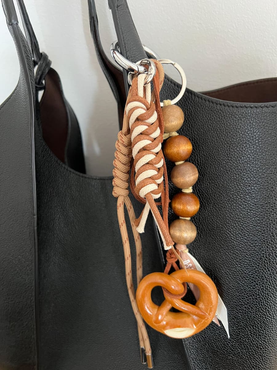 Taschenanhänger BREZE hellbraun