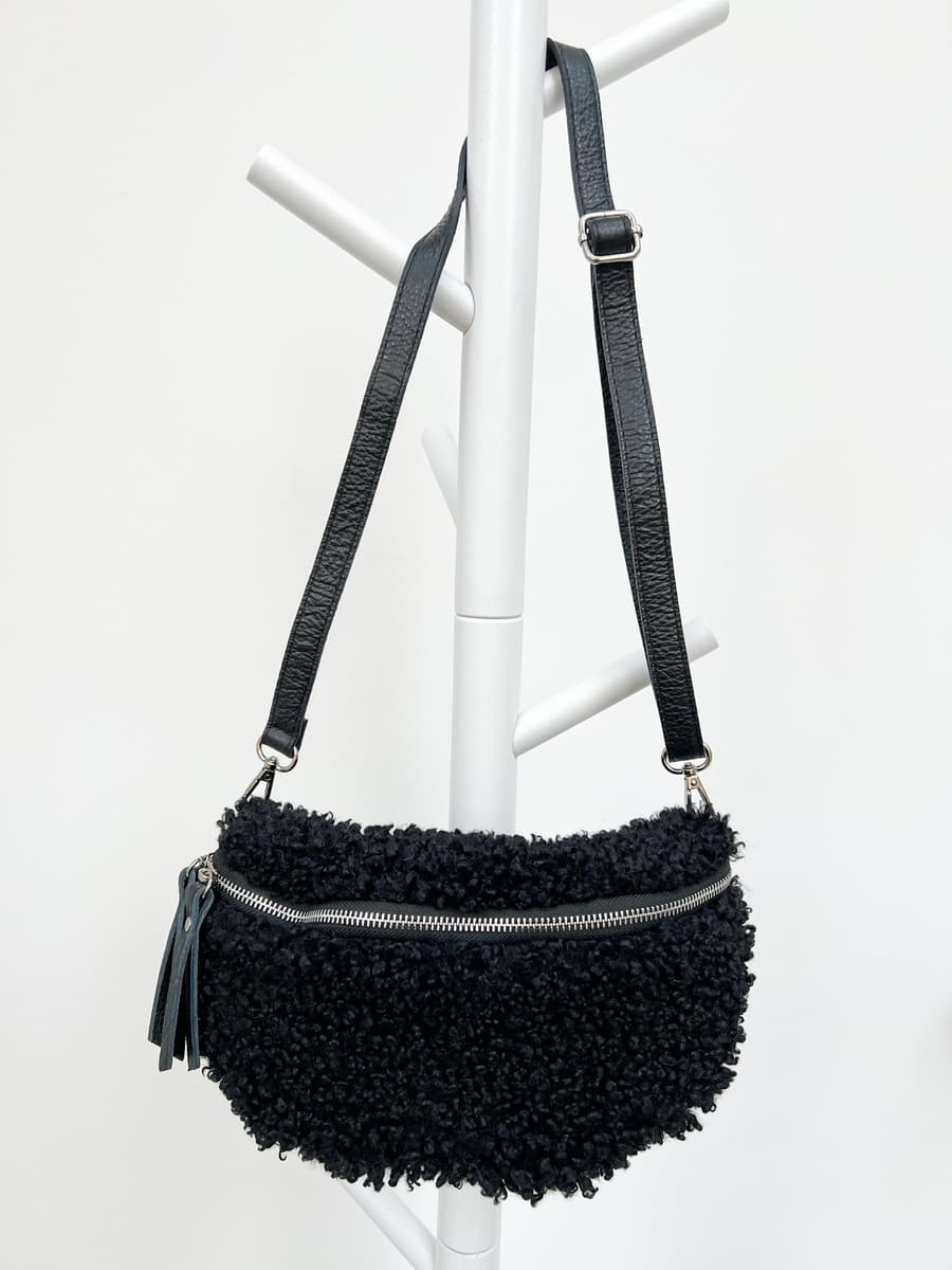 Crossbody Bag Teddy schwarz