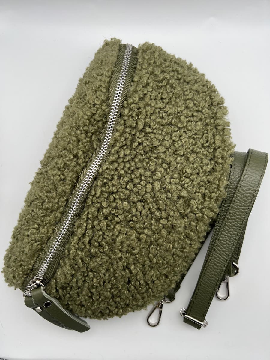 Crossbody Bag Teddy oliv