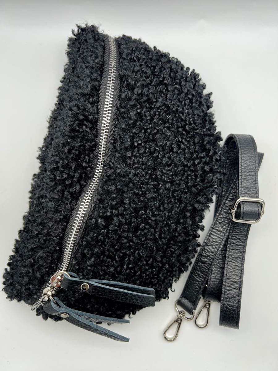 Crossbody Bag Teddy schwarz