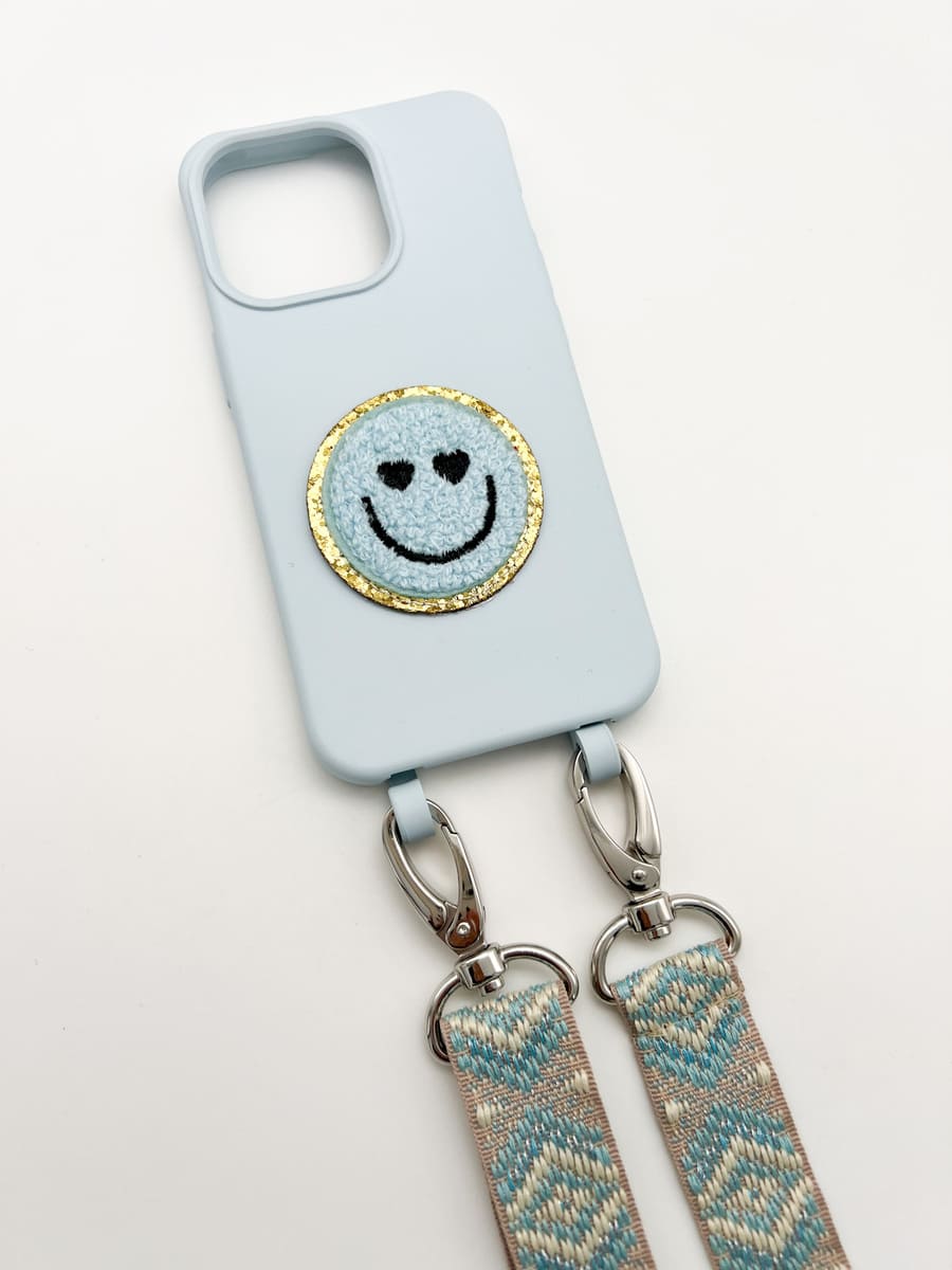 Hülle hellblau mit Smileysticker hellblau