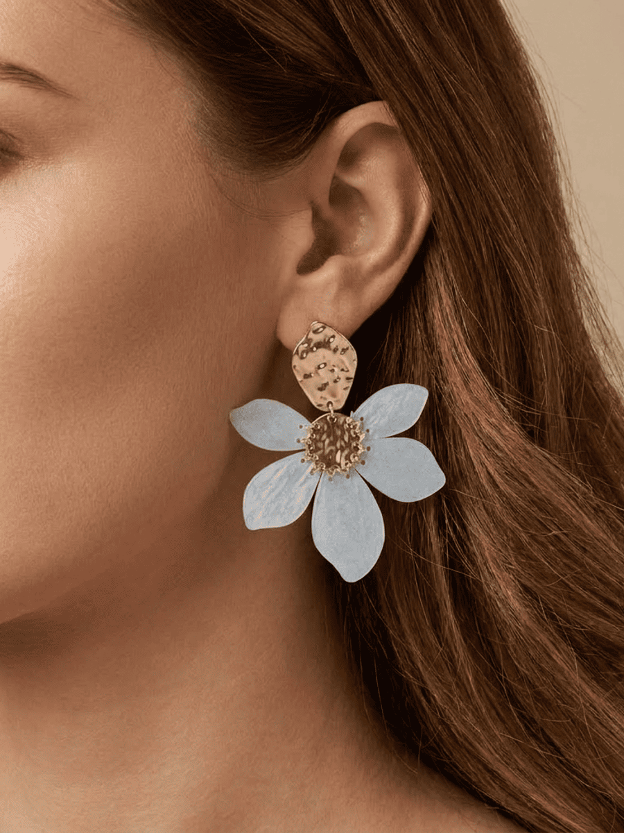Ohrringe PETAL blue mit Frau