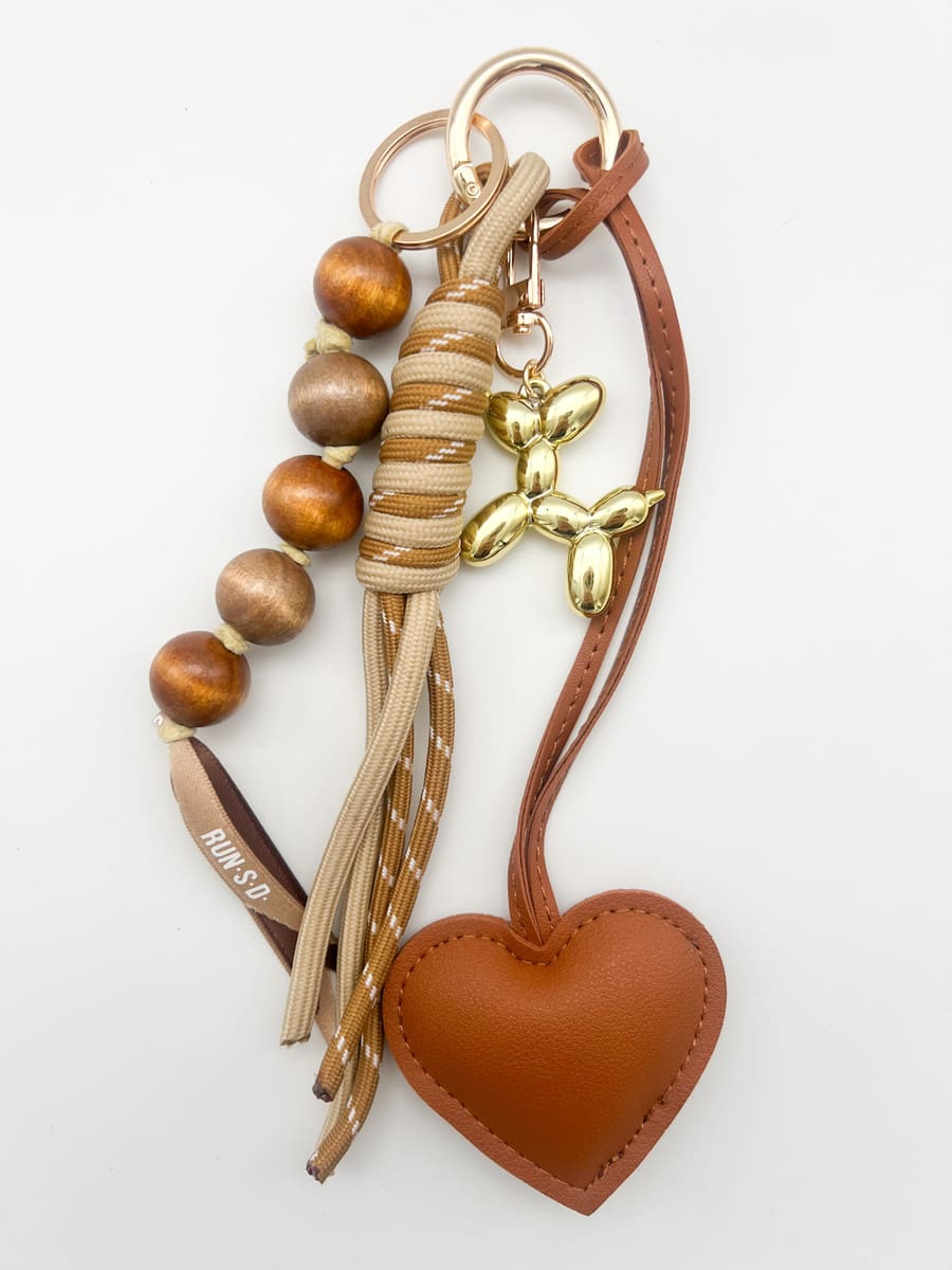 qTaschenanhänger BROWN HEART