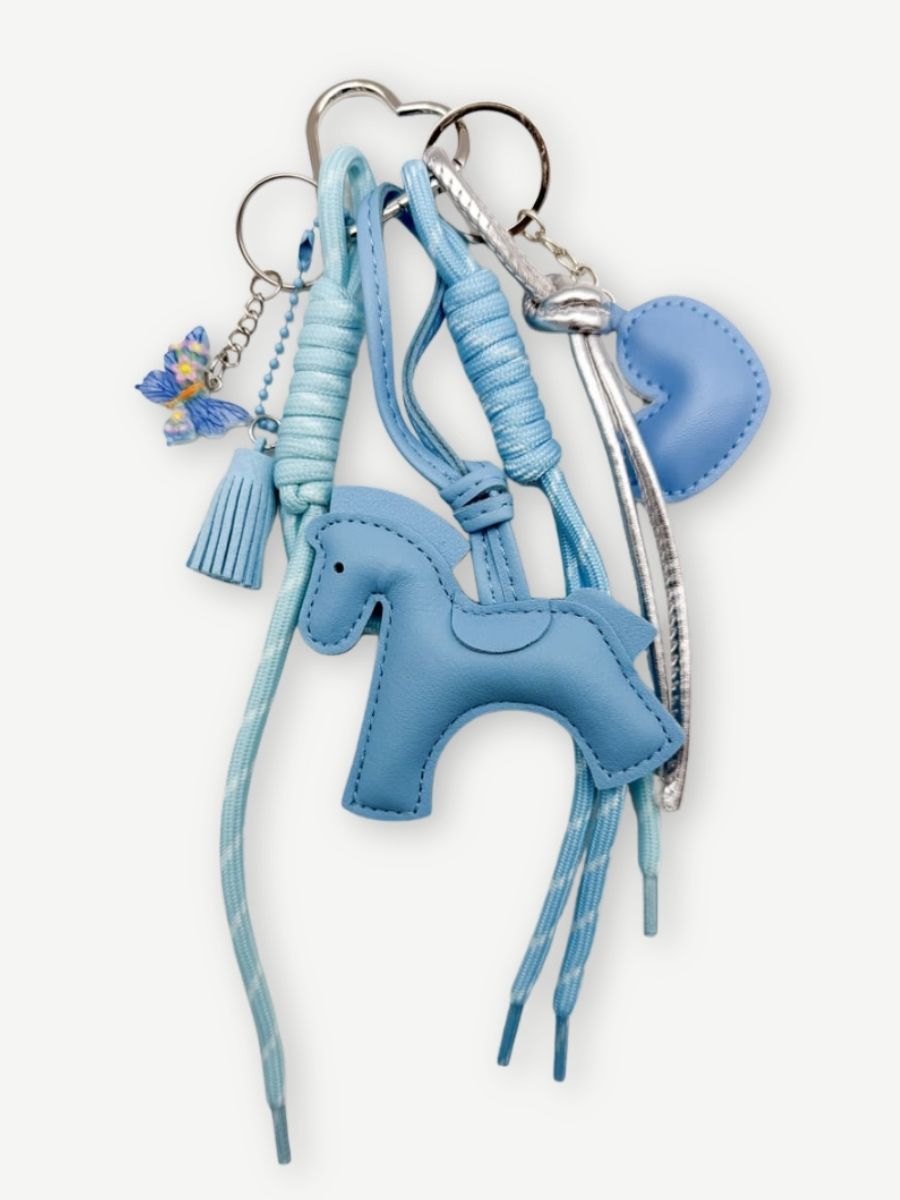 Taschenanhänger PONY light blue