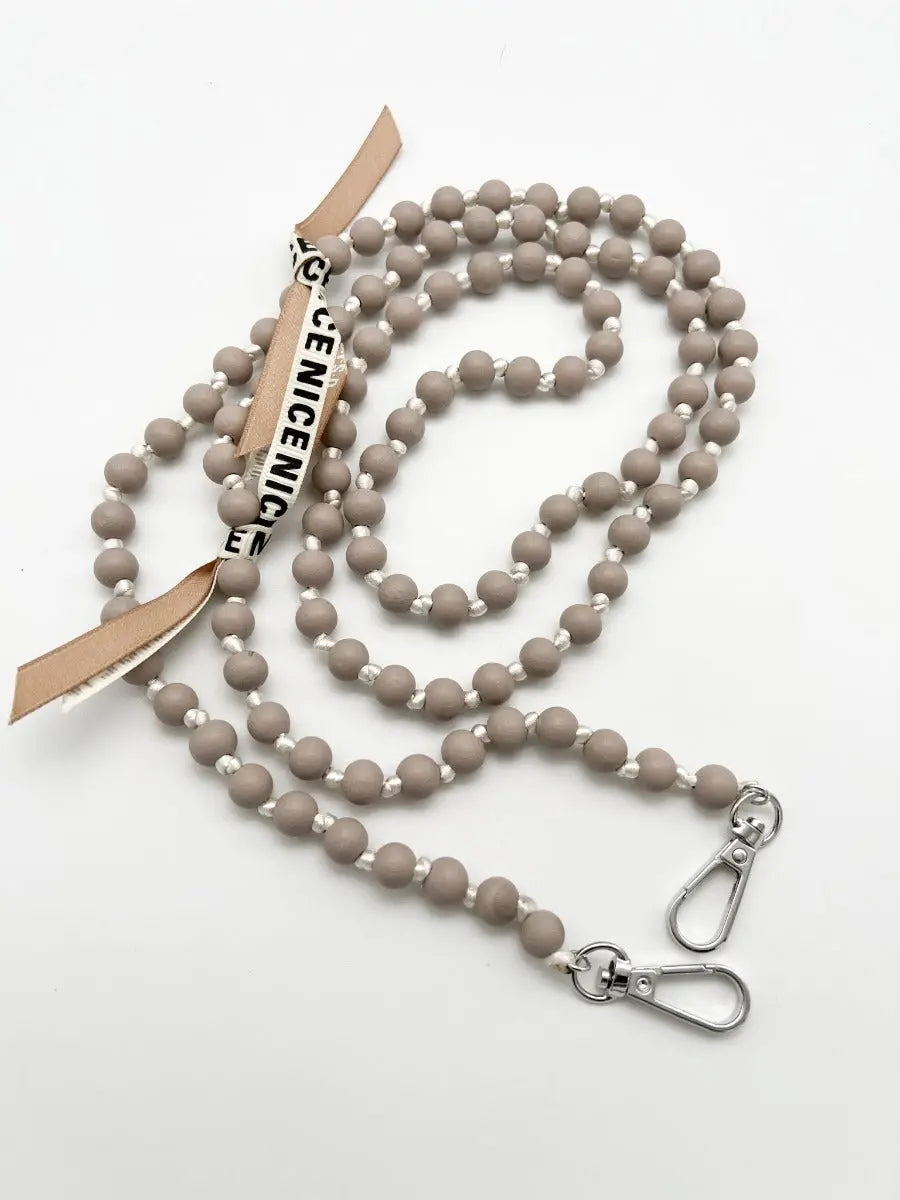 Handykette aus Holzperlen beige