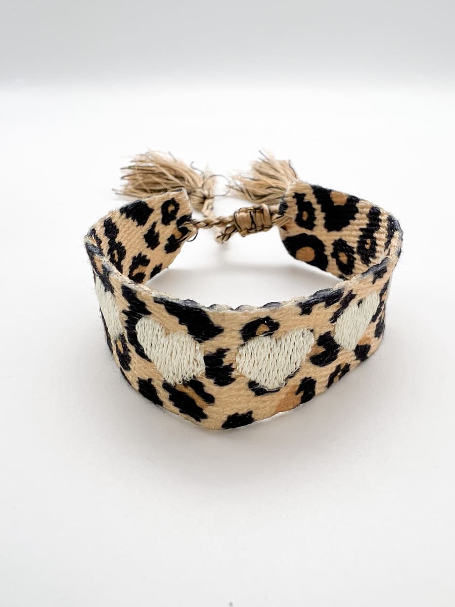 Armband Leo mit Herzen