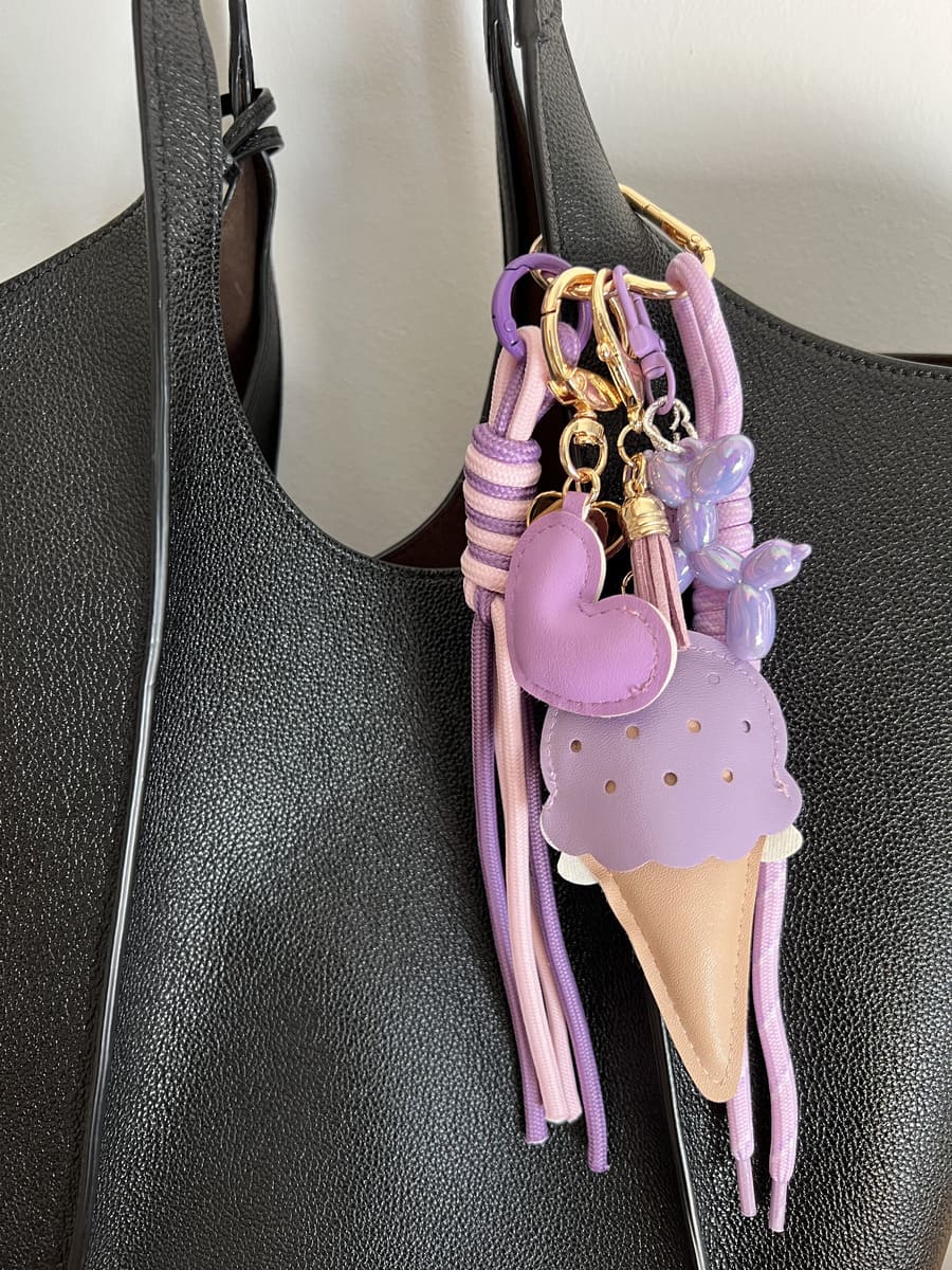 Taschenanhänger ICECREAM purple