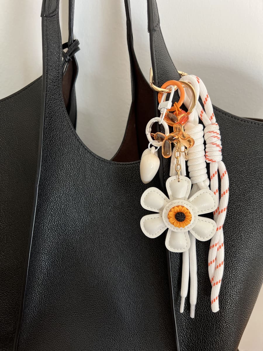 Taschenanhänger DAISY orange white