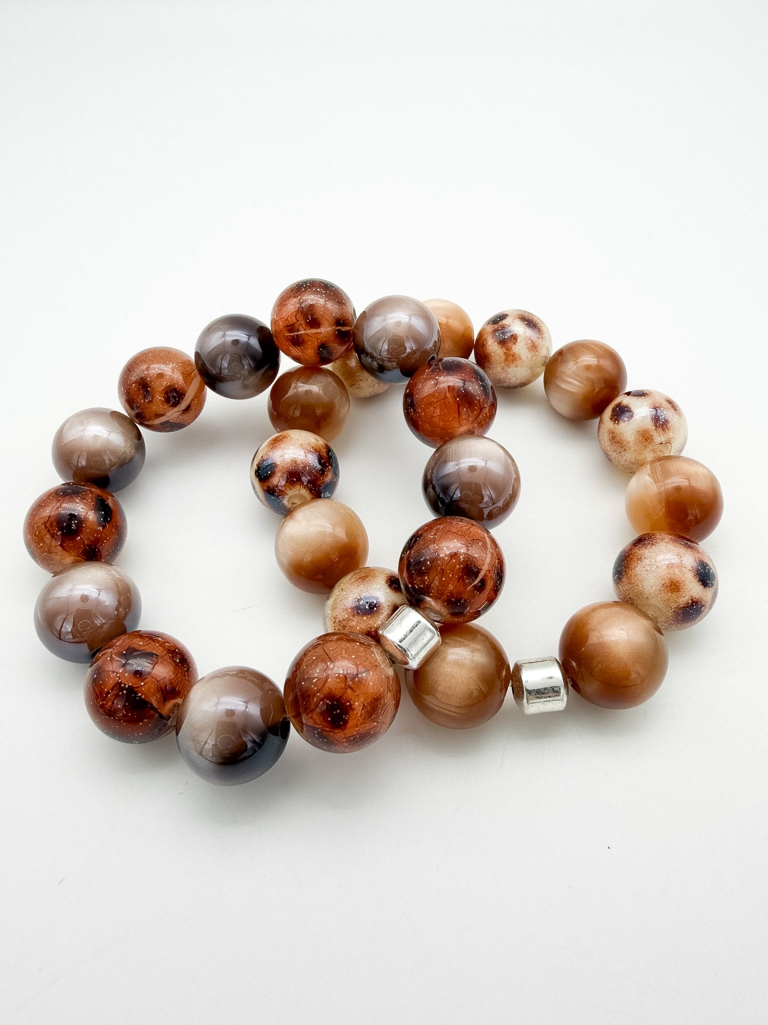 Magic Pearls Armbänder mit Leo Muster