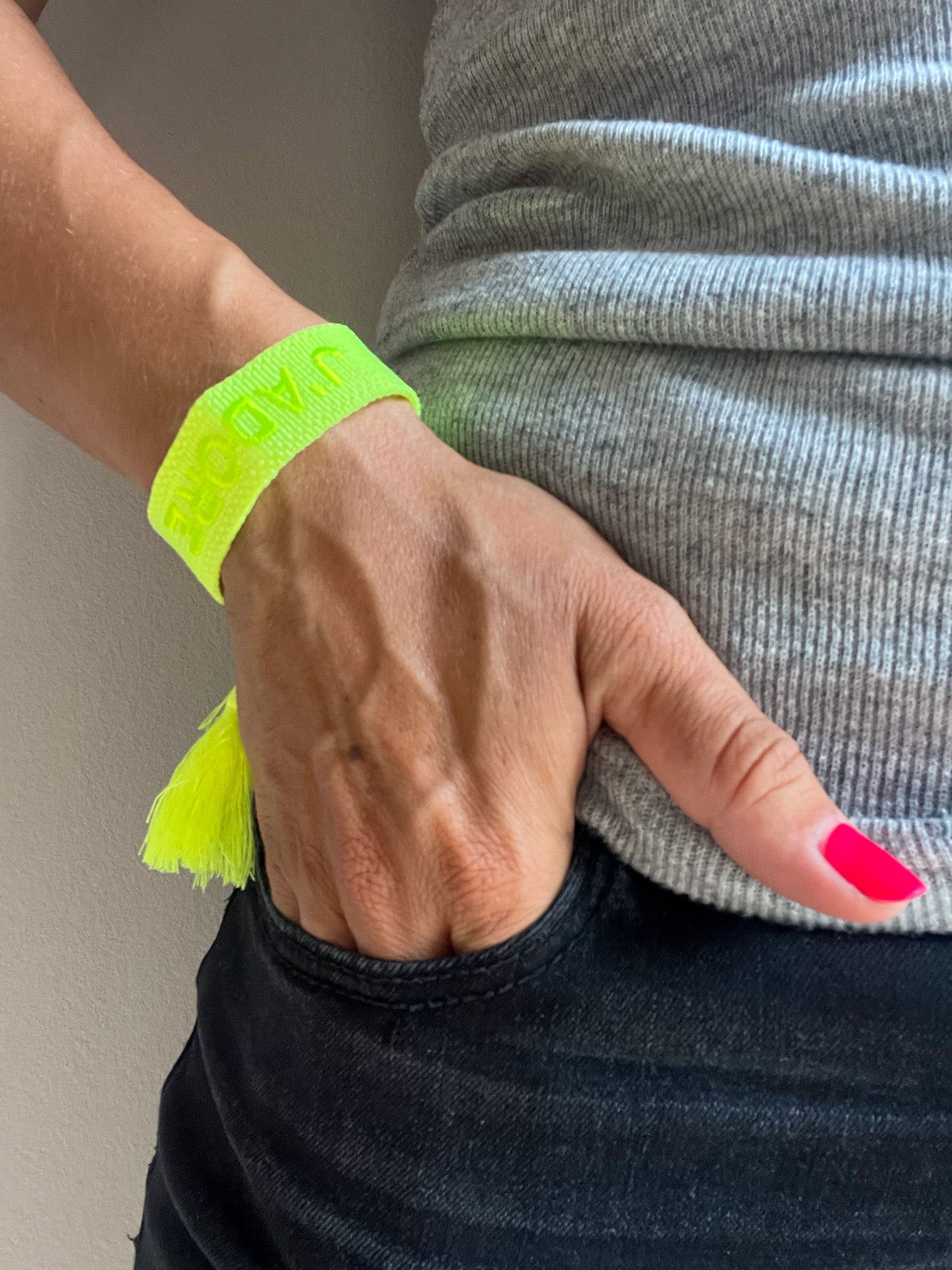 J'Adore love neon Armband