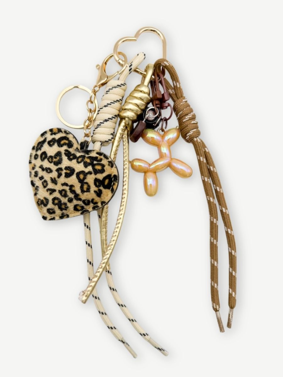 Taschenanhänger LEO HEART beige