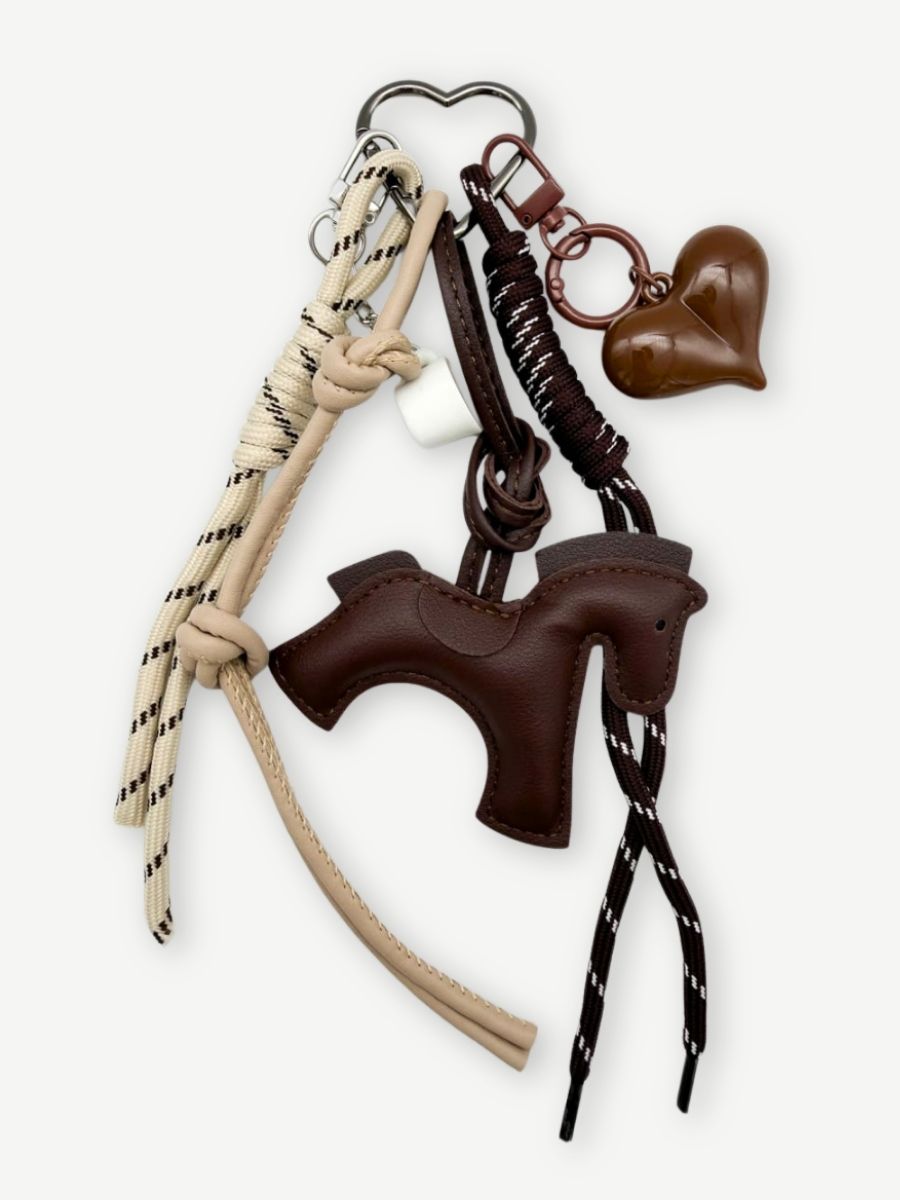 Taschenanhänger PONY BROWN